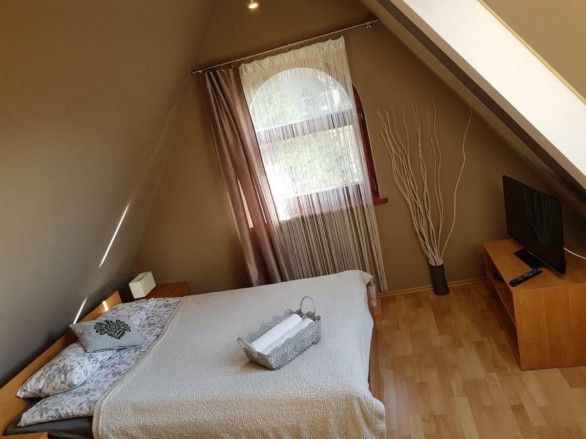 Pokoje Goscinne Trebunia Zakopane Ngoại thất bức ảnh
